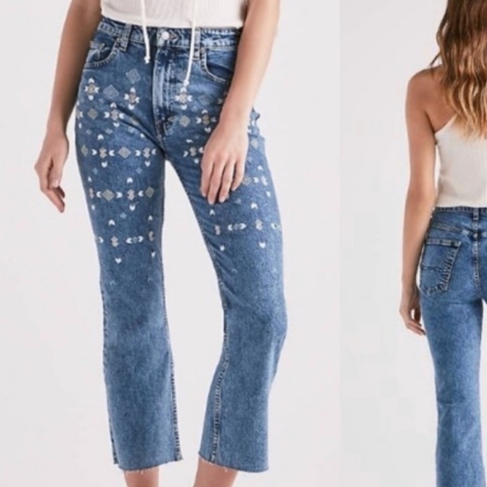 Lucky Brand Pins Aztec High Rise cropped embroidered Jeans Size 25